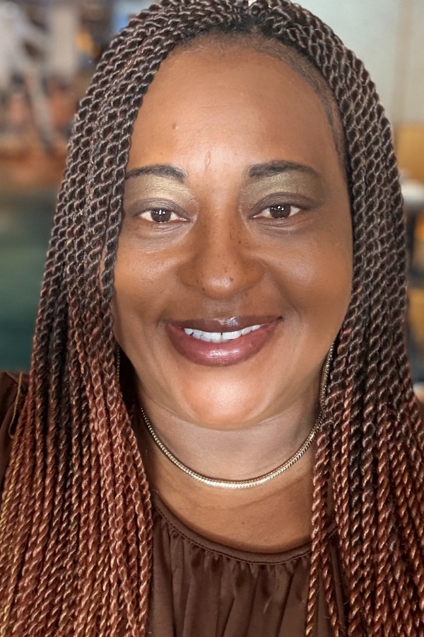 Cruise Brothers Travel Agent Wanda Lawson